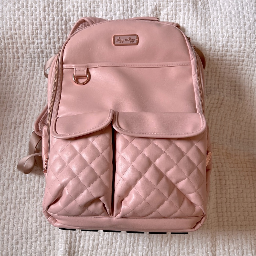 Itzy Ritzy Boss Backpack in Blush with extras included